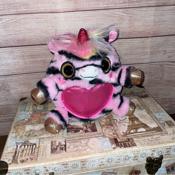 Zuru Rainbocorns Wild Heart Surprise Series 3 Pink Zebra Stripe 10" Plush Toy - Picture 2 of 11